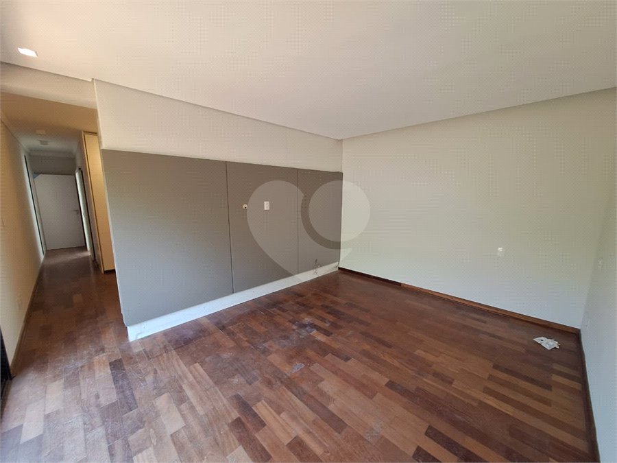 Casa para alugar com 5 quartos, sendo 3 suítes,  no condomínio Chacara Santa Maria, Votorantim - SP