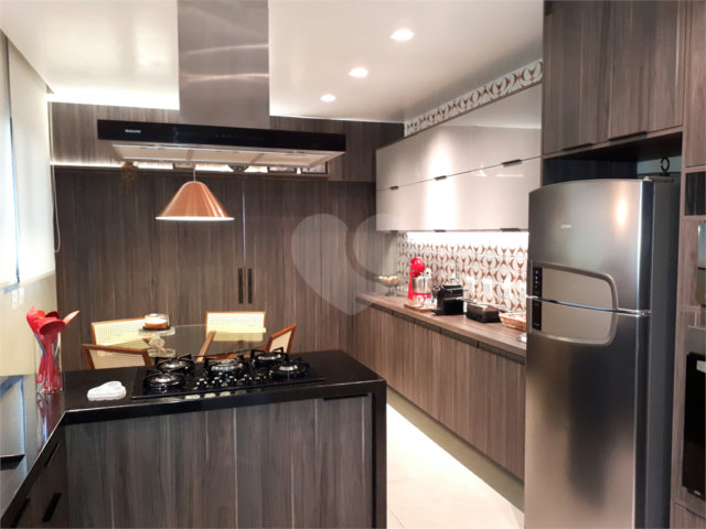Apartamento à venda com 4 quartos, sendo 3 suítes,  em Campo Belo, São Paulo, SP