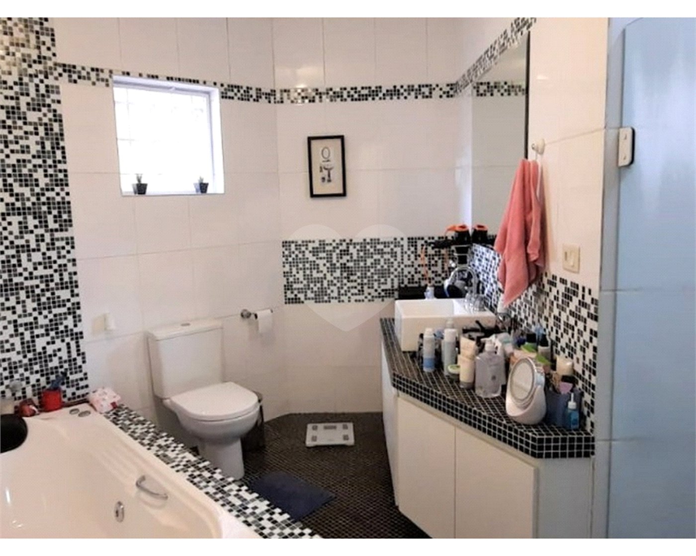 Casa à venda com 5 quartos, sendo 4 suítes, em Água Fria, São Paulo, SP