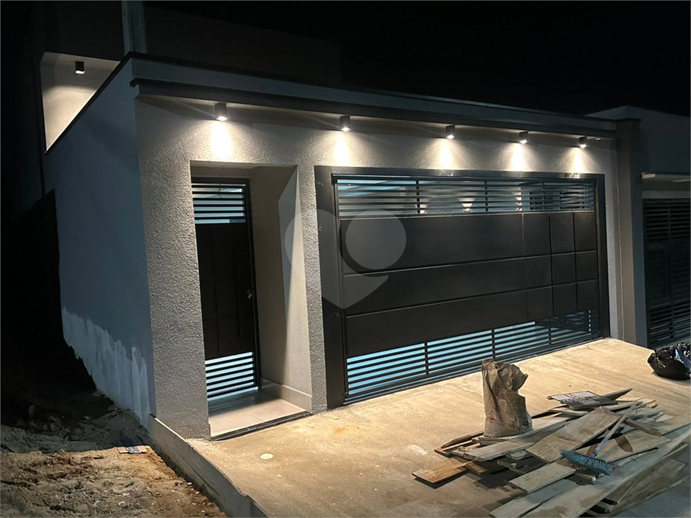 Casa à venda com 3 quartos, sendo 1 suíte, em Jardim Bom Sucesso, Indaiatuba, SP