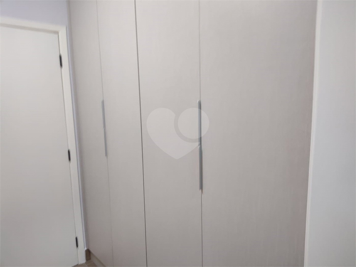 Casa à venda com 3 quartos, sendo 1 suíte,  no condomínio Madre Maria Vilac, Valinhos - SP