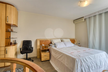Cobertura à venda com 4 quartos, sendo 1 suíte,  em Vila Clementino, São Paulo, SP