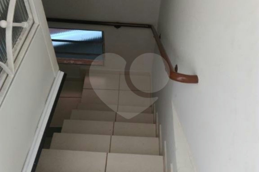 Sobrado à venda com 3 suítes em Jaraguá, São Paulo, SP