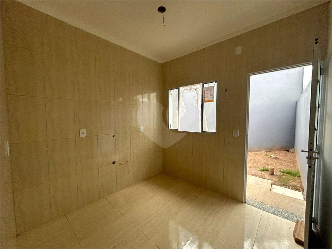 Casa à venda com 2 quartos em Jardim São José, Poá, SP