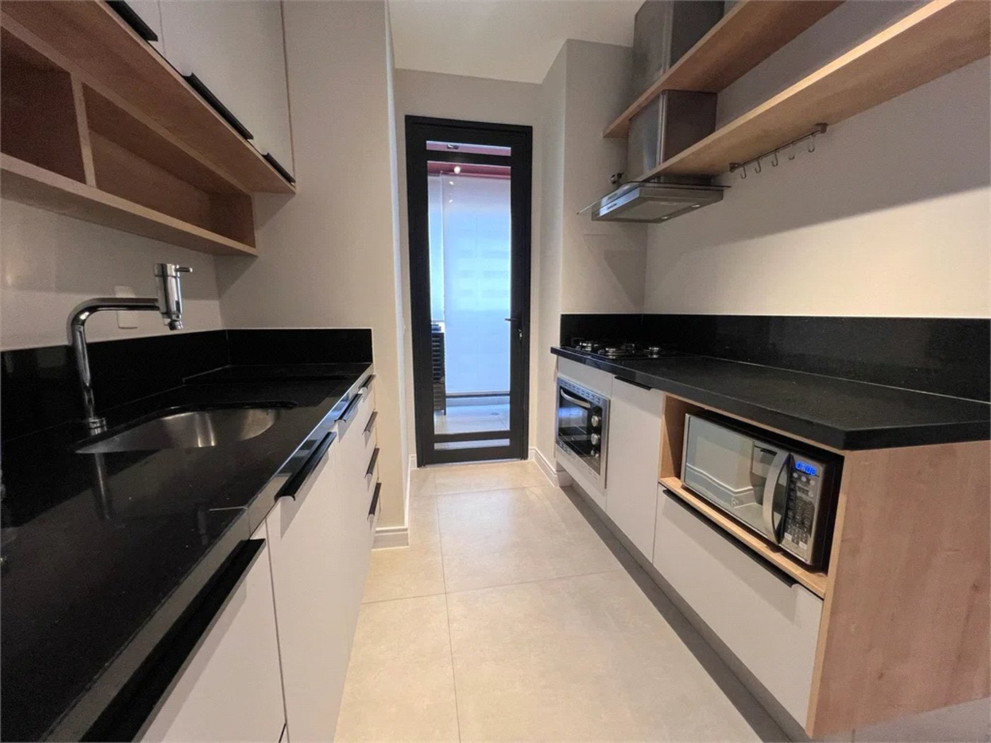 Apartamento para alugar com 2 quartos, sendo 1 suíte,  em Cerqueira César, São Paulo, SP