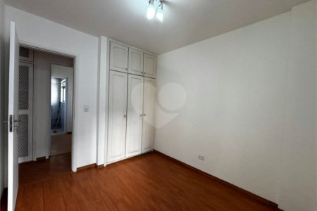 Apartamento à venda com 3 quartos em Caxingui, São Paulo, SP