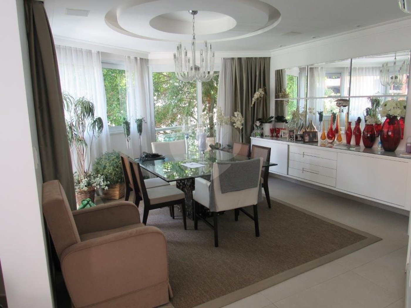 Apartamento à venda com 3 suítes em Real Parque, São Paulo, SP