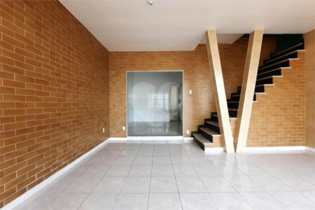 Casa de Vila à venda com 5 quartos, sendo 1 suíte, em Freguesia (jacarepaguá), Rio de Janeiro, RJ