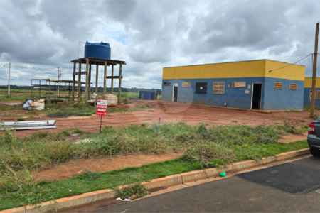 Terreno à venda em Parque Residencial São Lucas, Araraquara, SP