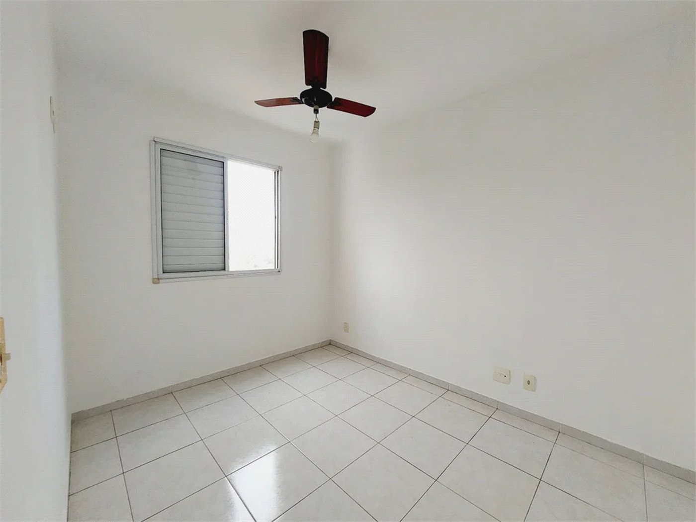 Apartamento à venda ou para alugar com 2 quartos em Vila Anastácio, São Paulo, SP