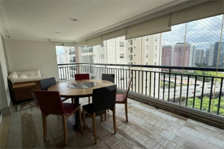 Apartamento à venda ou para alugar com 3 suítes em Água Branca, São Paulo, SP