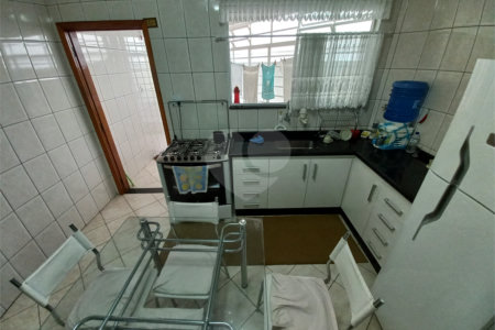 Sobrado à venda com 3 quartos, sendo 1 suíte, em Jardim Umarizal, São Paulo, SP