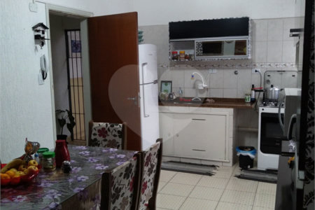 Apartamento à venda com 3 quartos, sendo 1 suíte,  no Centro, Mogi das Cruzes, SP