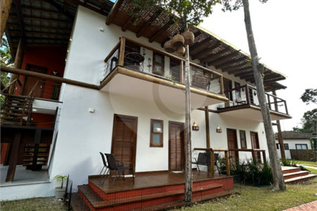 Casa à venda com 2 quartos, sendo 1 suíte, no Centro / Arraial D'ajuda, Porto Seguro, BA