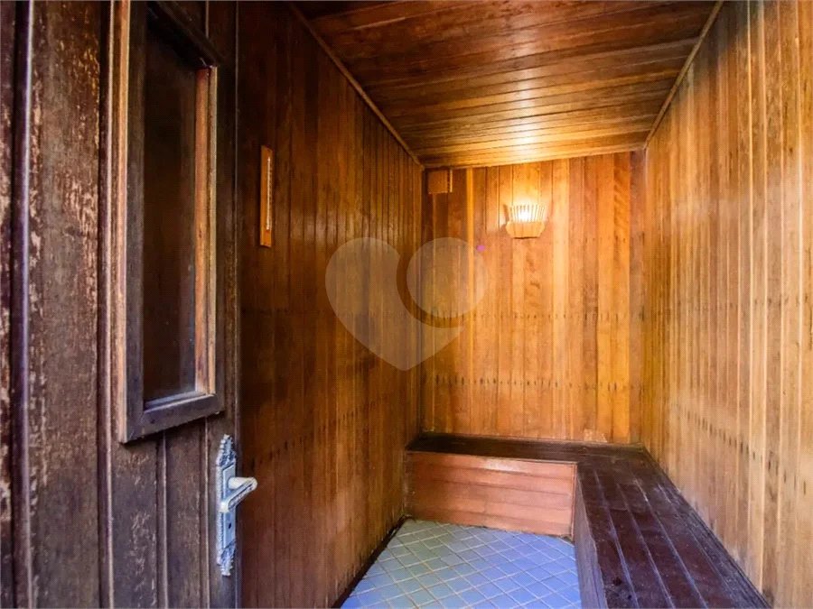 Casa á venda em condominio em Caieiras SP