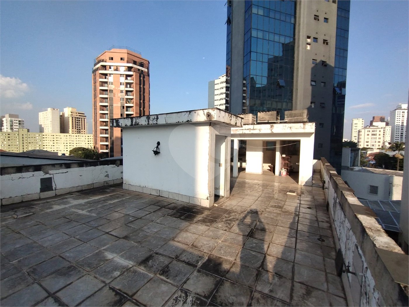 Sobrado à venda com 7 quartos, sendo 6 suítes, em Aclimação, São Paulo, SP