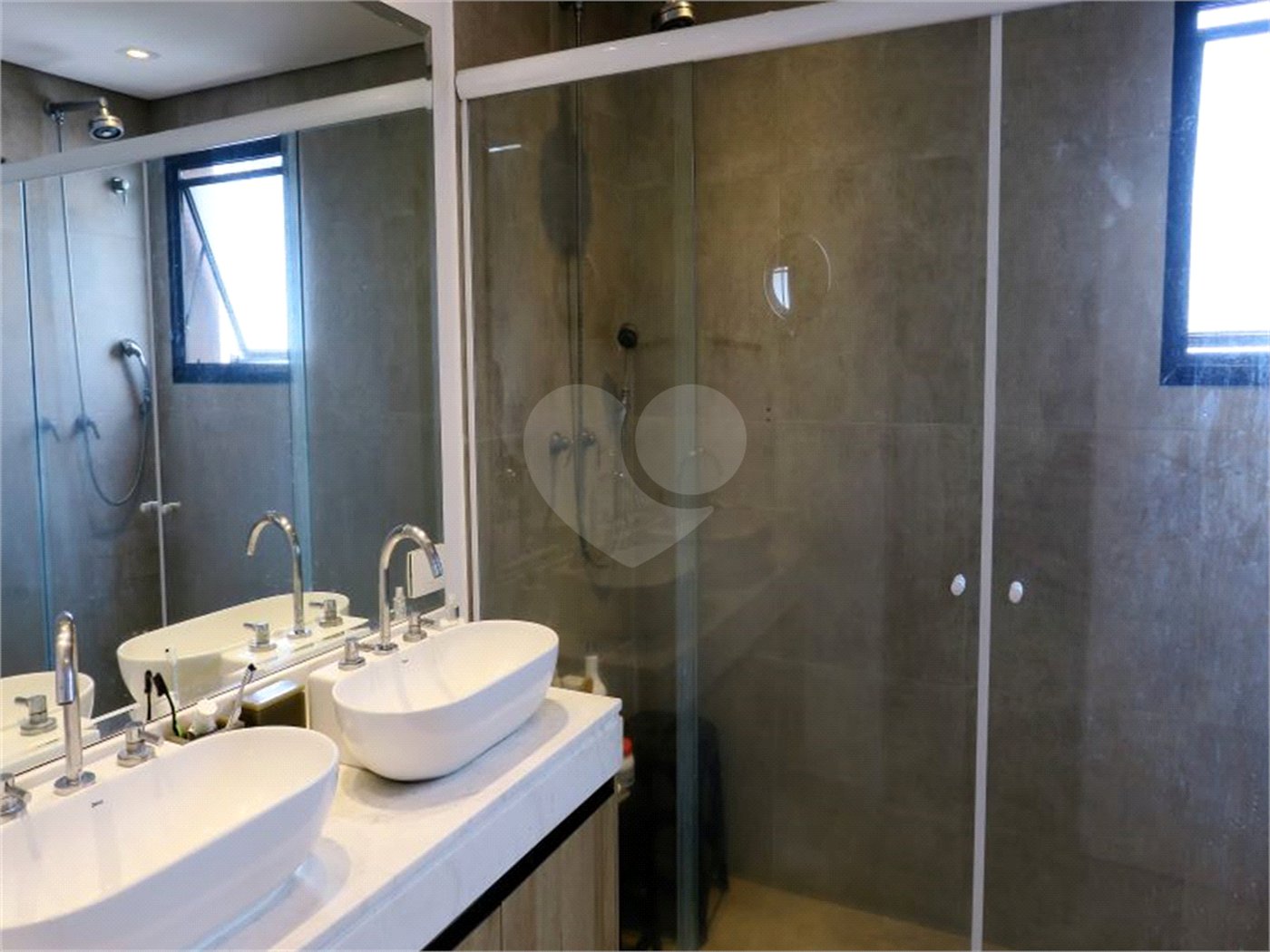 Apartamento à venda com 4 quartos, sendo 3 suítes,  em Jardim Monte Kemel, São Paulo, SP