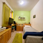 Casa à venda com 3 quartos, sendo 1 suíte, no condomínio Morada dos Pássaros, São Paulo - SP