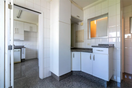 Apartamento à venda com 4 quartos, sendo 3 suítes, em Brooklin Paulista, São Paulo, SP