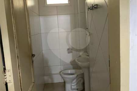 Apartamento à venda com 3 quartos, sendo 1 suíte,  em República, São Paulo, SP