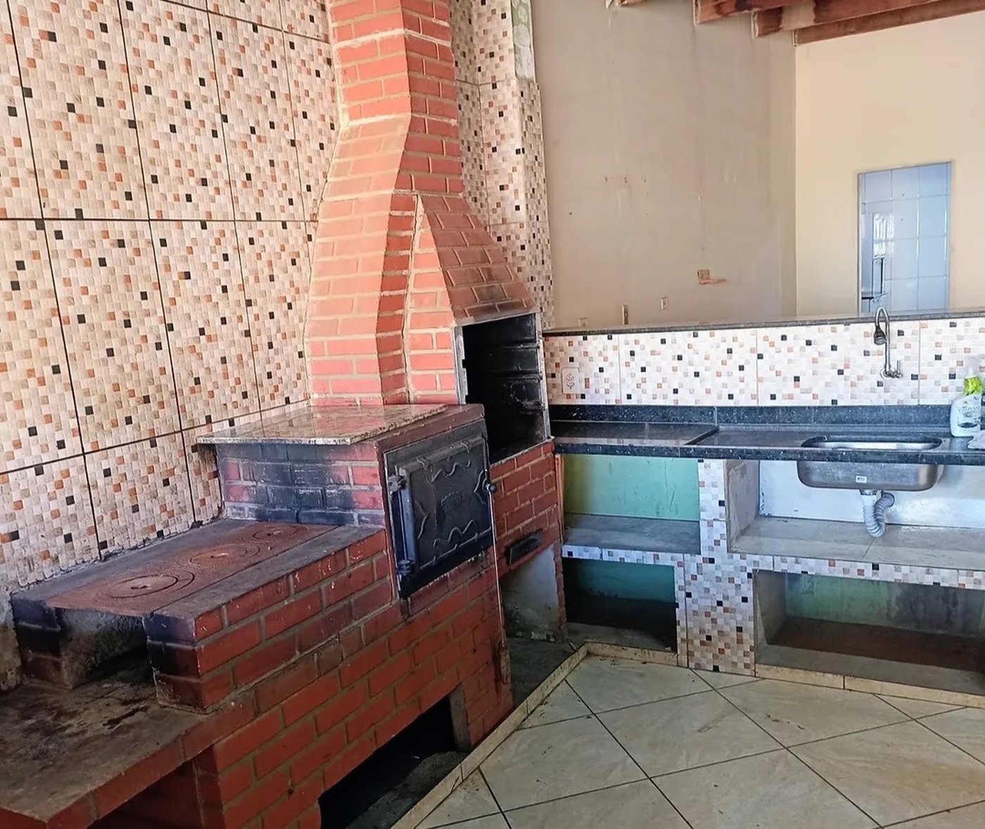 Casa à venda com 2 quartos, sendo 1 suíte,  em Jardim Paranapunga, Três Lagoas, MS
