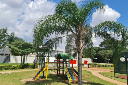 Casa à venda com 3 quartos, sendo 1 suíte,  no condomínio Ibiti Royal Park, Sorocaba - SP