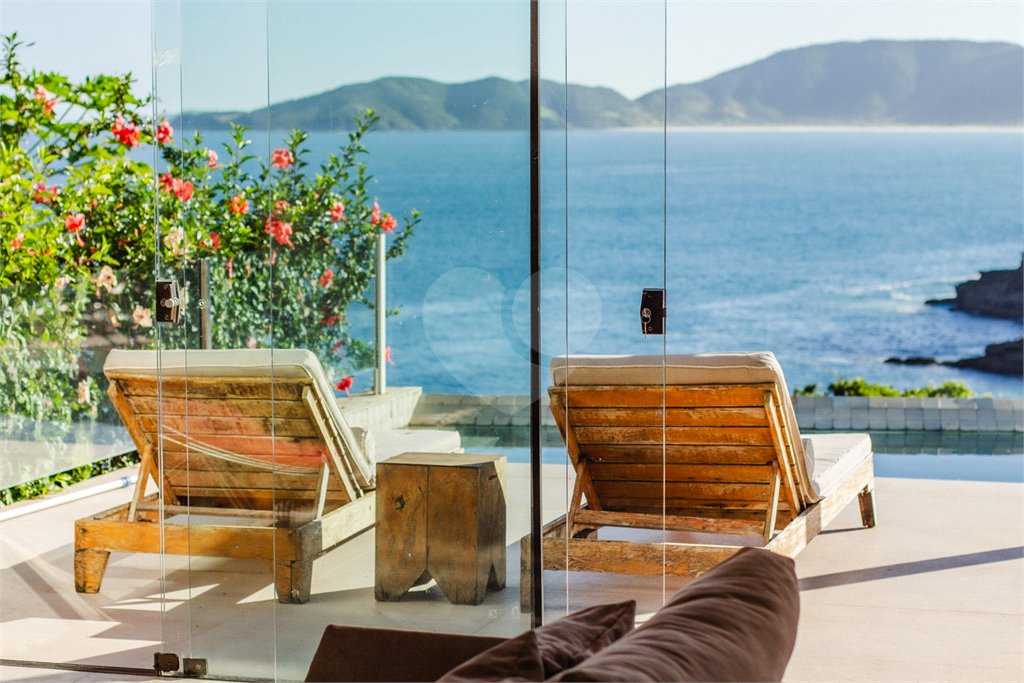 Casa à venda com 4 suítes em Albatroz, Armação dos Búzios, RJ