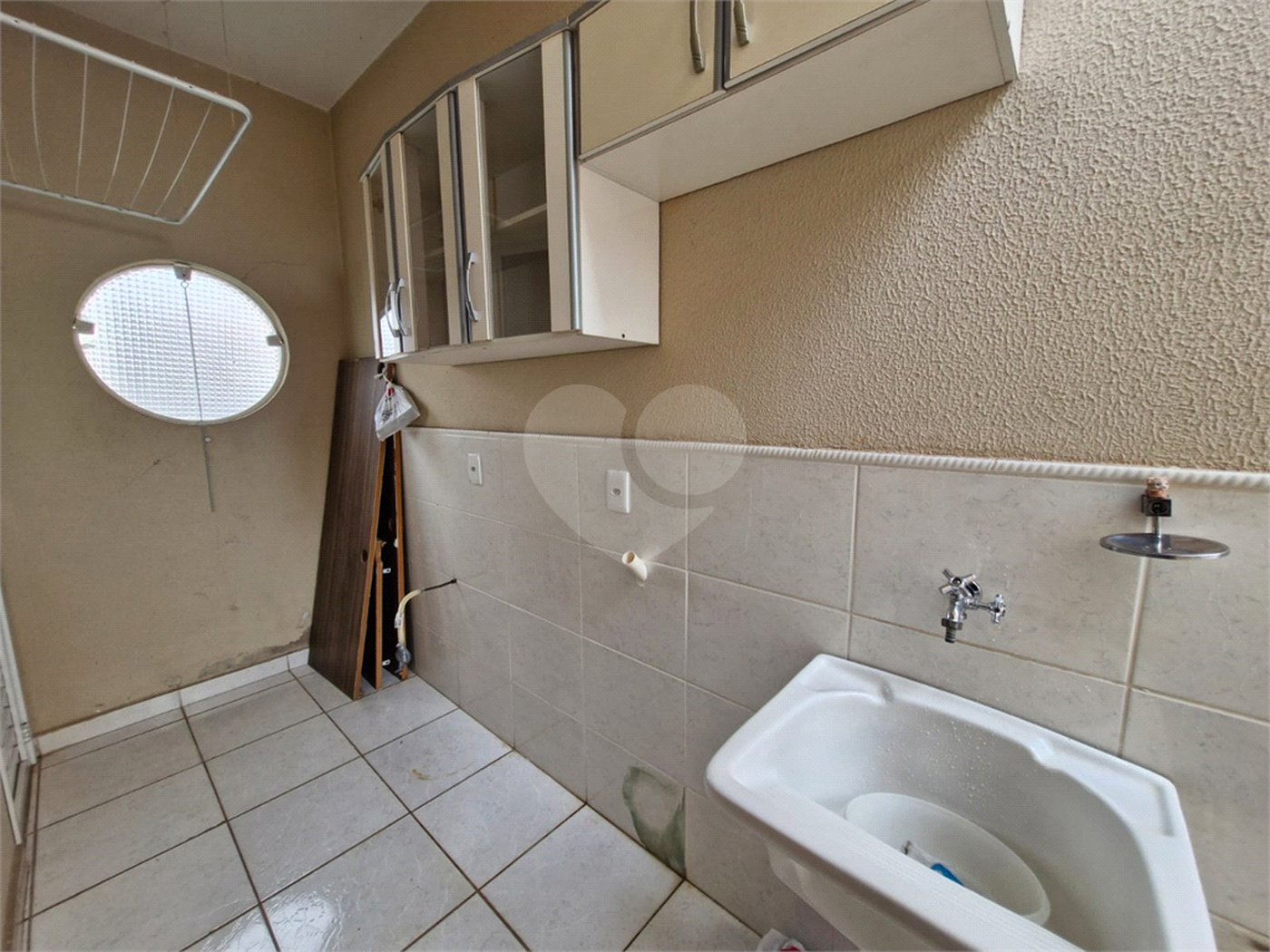 Casa à venda com 3 quartos, sendo 1 suíte,  no condomínio Residencial Felicitá, Sorocaba - SP