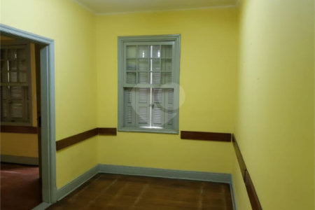 Sobrado à venda com 3 quartos em Jardim Paulista, São Paulo, SP