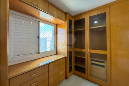 Apartamento à venda com 2 quartos, sendo 1 suíte, em Jardim Marajoara, São Paulo, SP