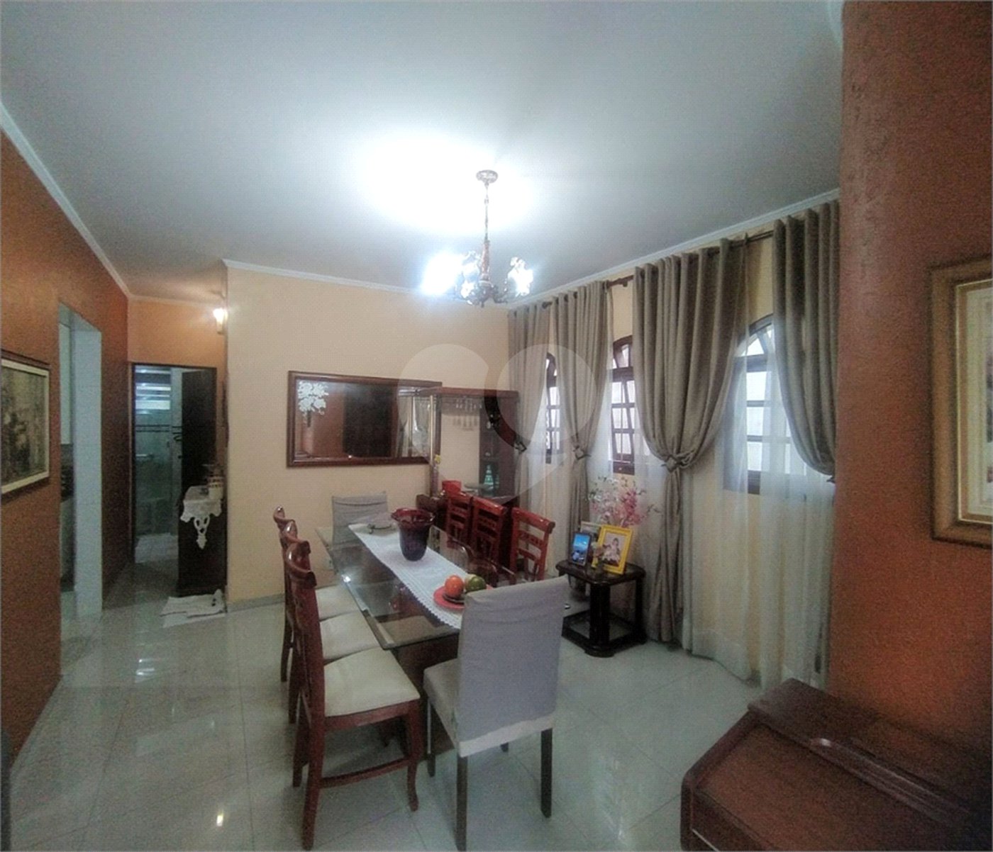 Casa à venda com 10 quartos, sendo 1 suíte, em Santa Teresinha, São Paulo, SP