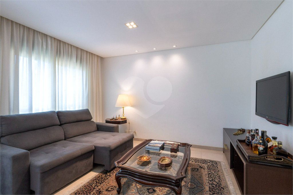 Apartamento à venda com 3 suítes em Vila Suzana, São Paulo, SP