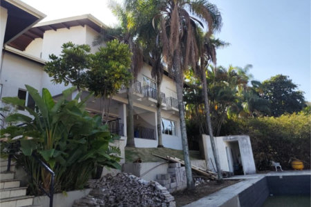 Casa à venda com 4 suítes em Marambaia, Vinhedo, SP