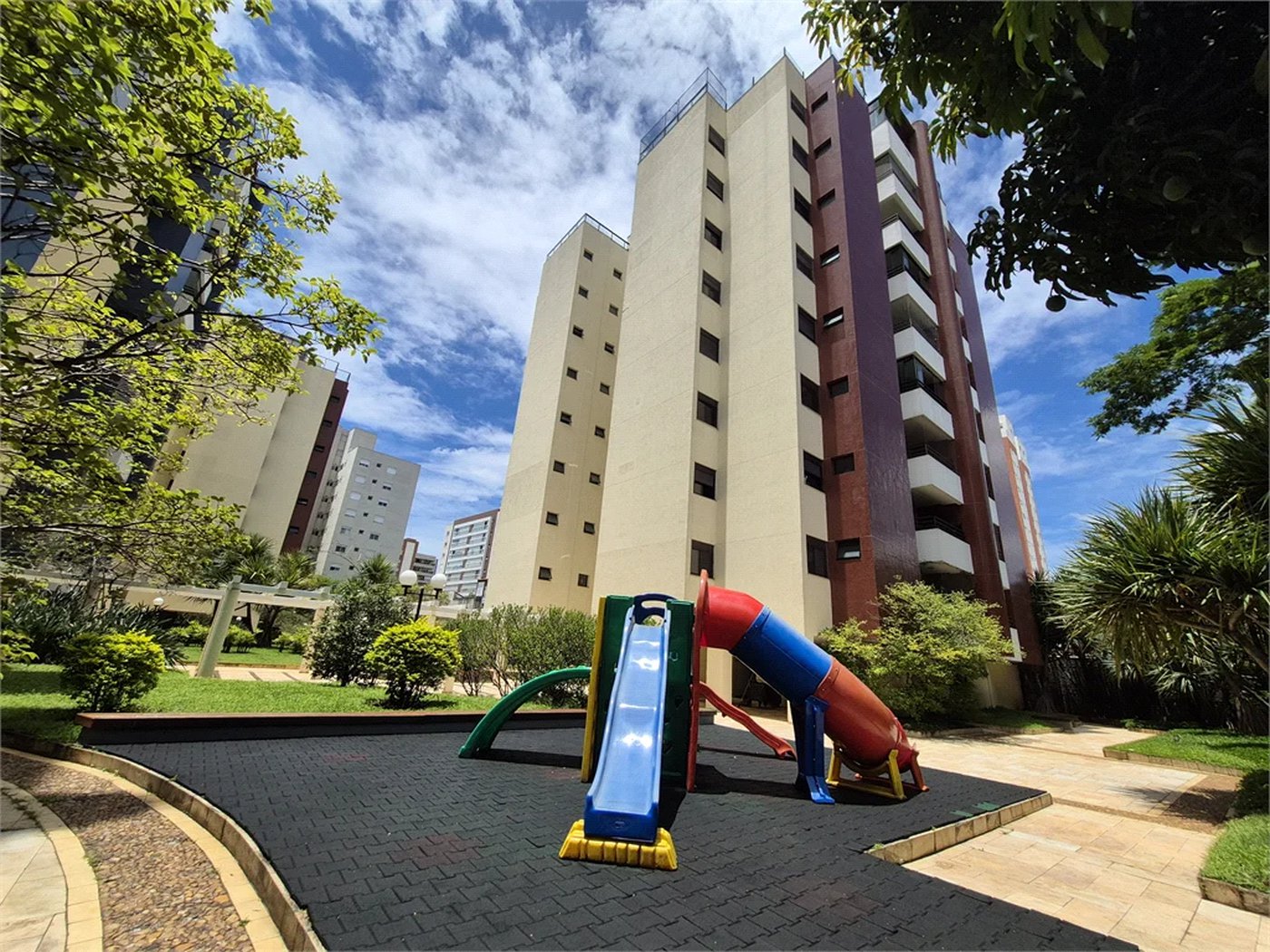 Cobertura à venda com 4 quartos, sendo 2 suítes, em Vila Hamburguesa, São Paulo, SP