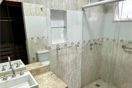 Indaiatuba- Villagio de Itaici- Venda - terreno 150,00 ms - construida 144, 15 ms - 3 dorms, 1 suite, sala, cozinha, wc - R$ 999.900,00 -Área de lazer conta com: Salão de festas - Piscina - Clube - Playground - Academia completamento bancário. Imóvel locado em setembro 2024, venda para investidor,