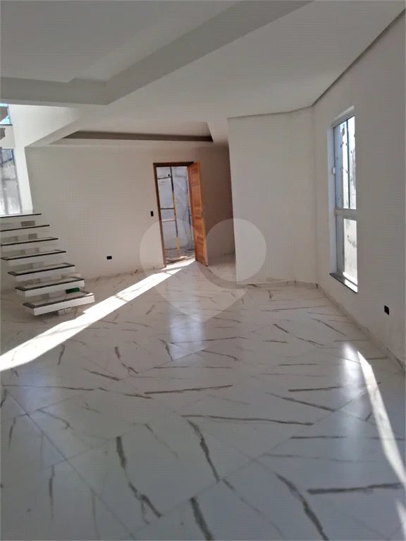 Sobrado moderno com 2 Suítes e vista Privilegiada no Jardim Bandeirantes, Poços de Caldas