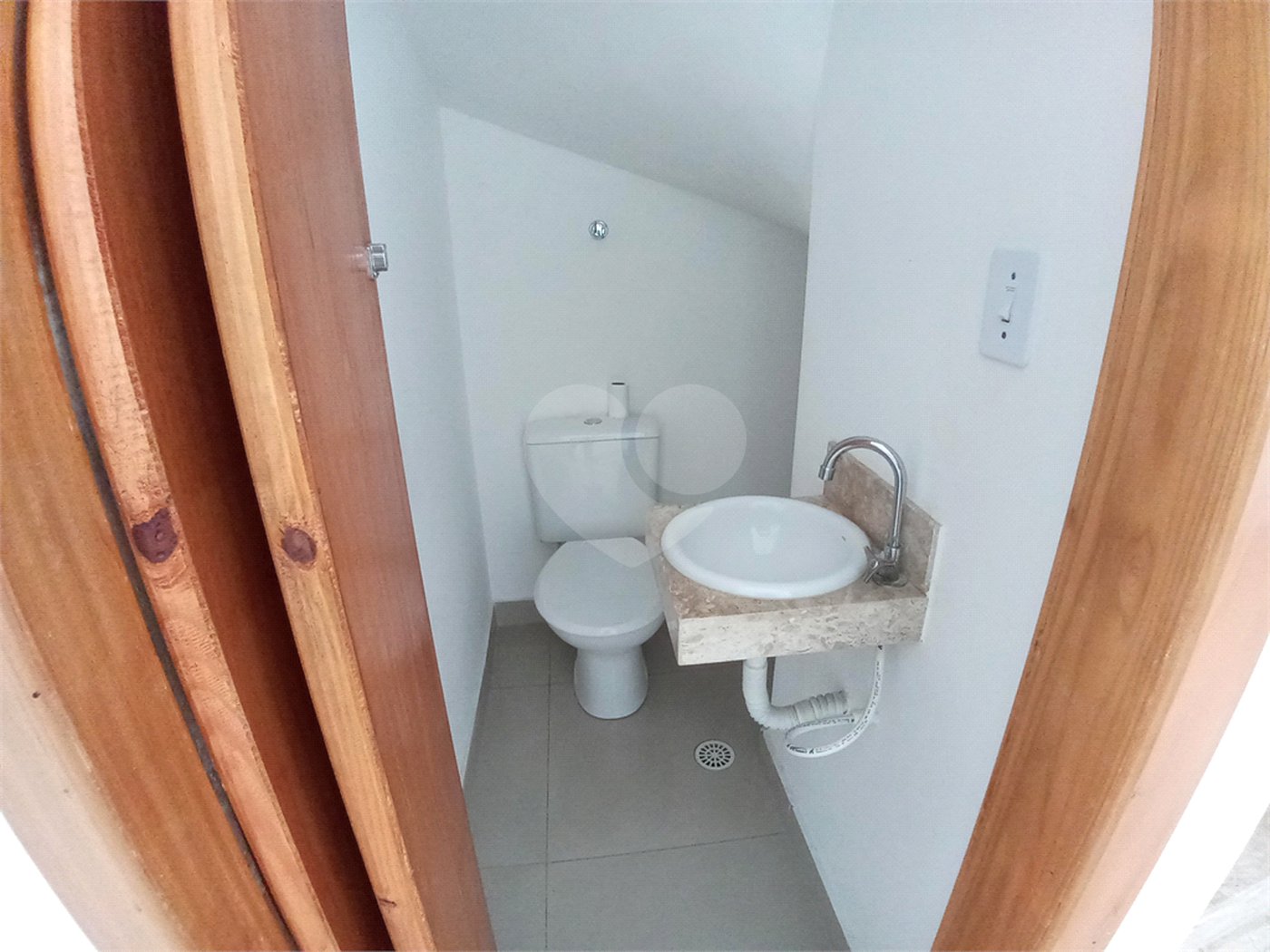 Casa à venda com 2 suítes no condomínio Residencial Vista Vila Guilherme, São Paulo - SP