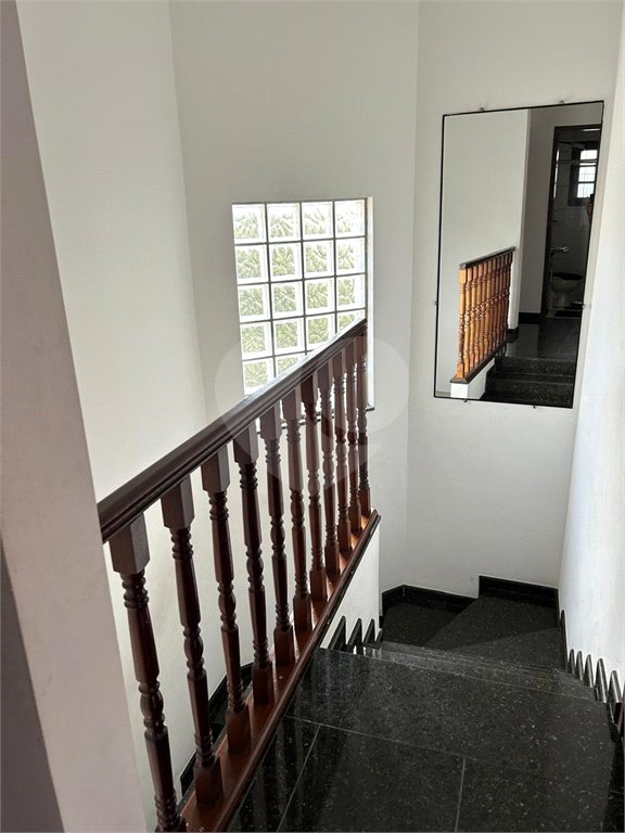 Sobrado à venda com 5 quartos, sendo 1 suíte, em Jardim Marisa, São Paulo, SP
