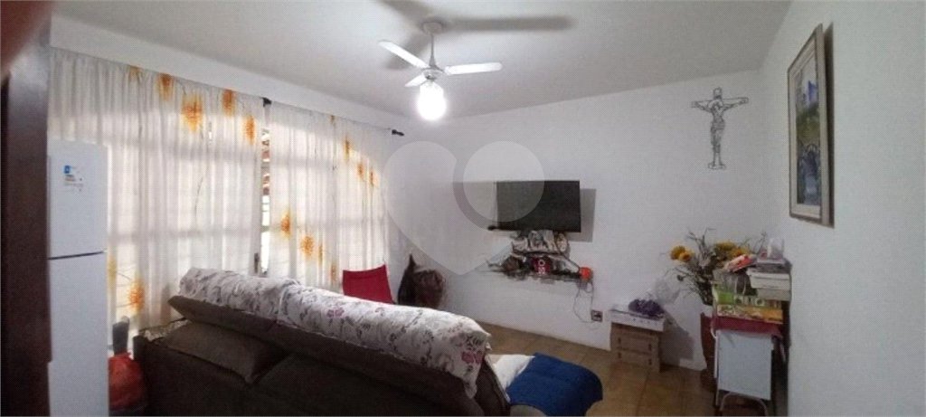 Casa à venda com 3 quartos, sendo 1 suíte, em Vila Barcelona, Sorocaba, SP