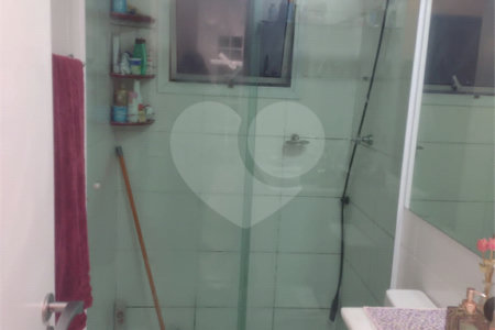 Sobrado à venda com 2 quartos em Jardim Carlos Cooper, Suzano, SP