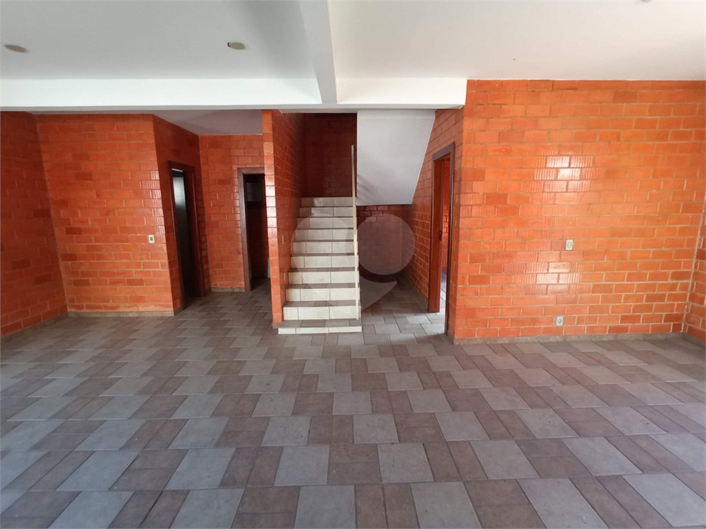 Casa à venda com 3 quartos, sendo 1 suíte, em Limão, São Paulo, SP