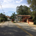 Casa à venda com 4 quartos, sendo 2 suítes,  no condomínio Granja Vianna II, Cotia - SP