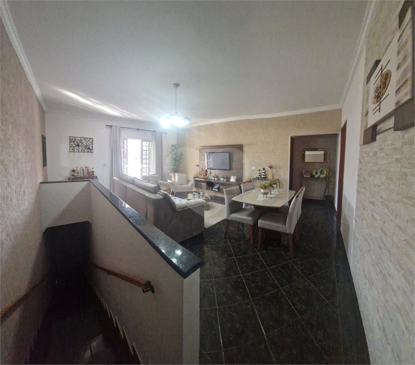 Casa à venda com 4 quartos, sendo 1 suíte, em Jardim Planalto, Salto, SP