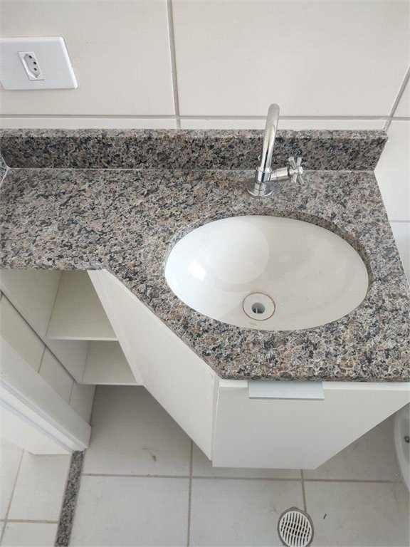 Apartamento para alugar com 2 quartos, sendo 1 suíte,  em Jardim das Palmeiras, Atibaia, SP