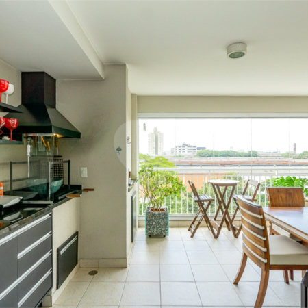 Apartamento à venda com 3 suítes em Santo Amaro, São Paulo, SP