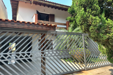 Casa à venda com 3 suítes em Parque Monte Alegre, Taboão da Serra, SP