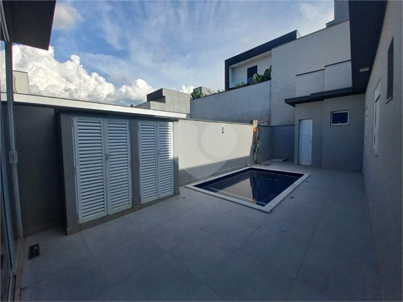 Casa à venda com 3 suítes no condomínio Piemonte, Indaiatuba - SP