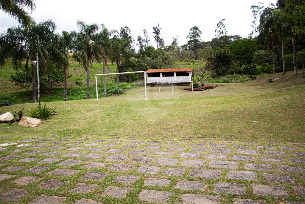 Sítio à venda com 4 quartos, sendo 2 suítes, em Jardim Guaçu, São Roque, SP