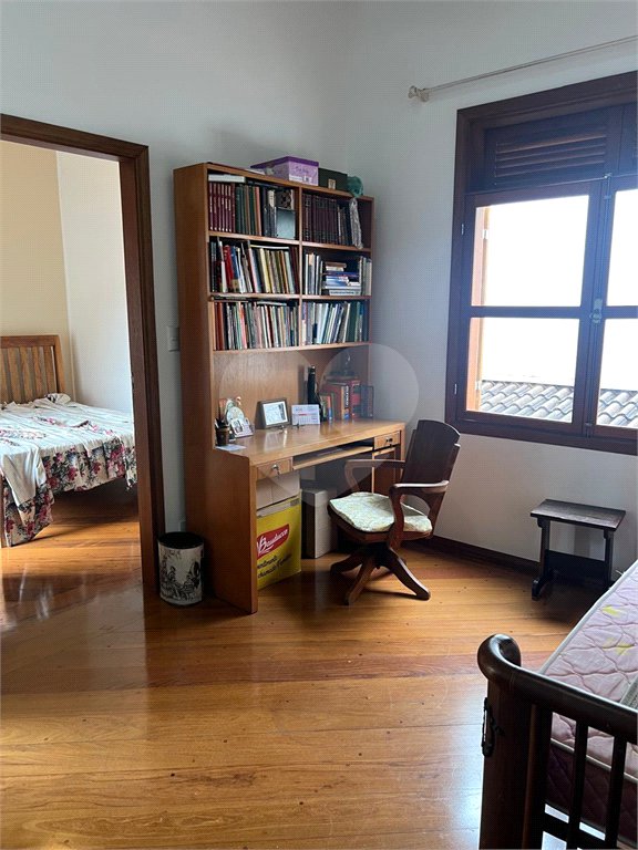 Casa à venda com 3 quartos, sendo 1 suíte, em Vila Mariana, São Paulo, SP