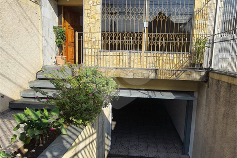 Sobrado à venda com 4 quartos, sendo 1 suíte, em Vila Pereira Barreto, São Paulo, SP
